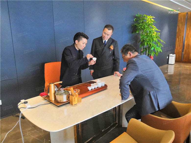 1558608110810101.jpg 1-15董事長空間.jpg